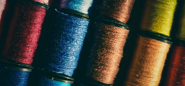 Elastomultiester Yarns